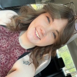 Meet your Posher, Katelyn